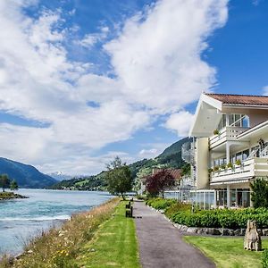 Hotel Loenfjord ローエン Exterior photo