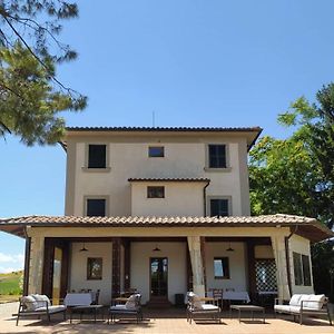 Ortezzano Glamping At An Agriturismo In The Vineyardヴィラ Exterior photo