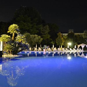 Hotel Internazionale Terme アーバノ・テルメ Exterior photo