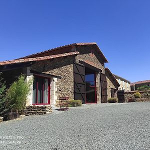 Saint-Juire-Champgillon Domaine De L'Orfraie Bed & Breakfast Exterior photo