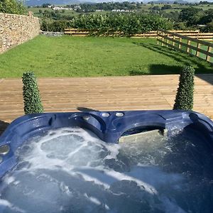 Luxury Cottage, Views Of The Lakes With Hot Tub コッカーマス Exterior photo