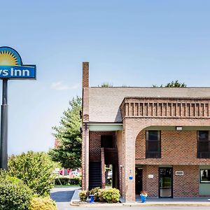 ホテル デイズ イン バイ ウィンダム タッパハノック Tappahannock Exterior photo