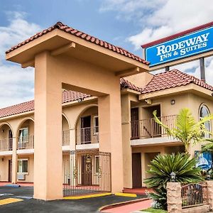 Rodeway Inn & Suites ベルフラワー Exterior photo