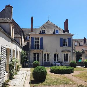 Saint-Amand-Mont-Rond Maison Zola Bed & Breakfast Exterior photo