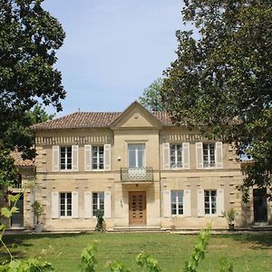 Saint-Jean-de-Blaignac Malis Castera Le Petit Chateau Bed & Breakfast Exterior photo