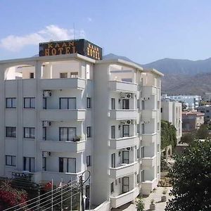 Kaan Hotel & Apartment キレニア Exterior photo
