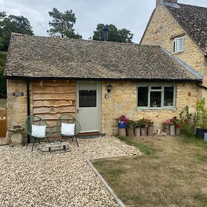 Cosy Cotswolds Self-Contained One Bedroom Cottage チッピング・ノートン Exterior photo