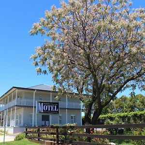 Harden Country Motel Exterior photo