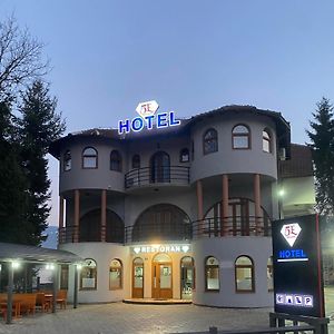 Hotel5E プラヴ Exterior photo