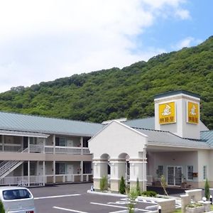 Ibara ﾌｧﾐﾘｰﾛｯｼﾞ旅籠屋・井原店モーテル Exterior photo