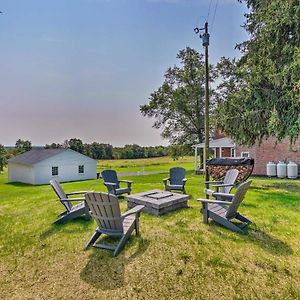 Upscale Country Home With Fire Pit In Taneytown! Exterior photo