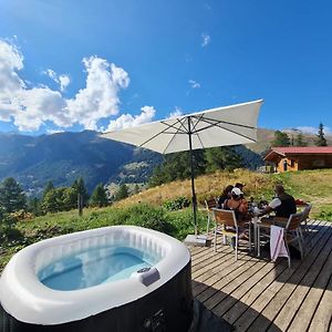 ウルリヘン Chalet Biene - Swiss Alp Chalet With Sauna And Jacuzziヴィラ Exterior photo