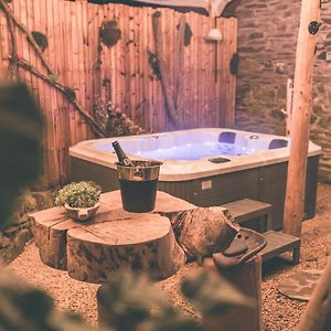 ストゥモン Romantic Getaway - Sauna And Jacuzzi - El Clandestinoヴィラ Exterior photo