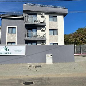 Penthouse Dh Apartments オラデア Exterior photo