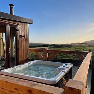 Luxury Lodge With Hot Tub クリザーロー Exterior photo