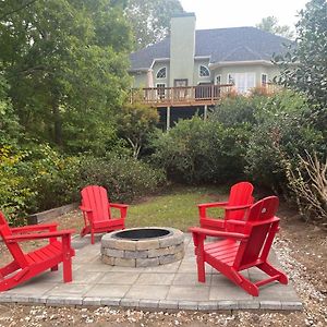 Appling Luxe Lake House With Pool And Dock On Deep Water Cove!ヴィラ Exterior photo