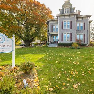 Sutherland House Victorian Bed And Breakfast キャナンデーグア Exterior photo