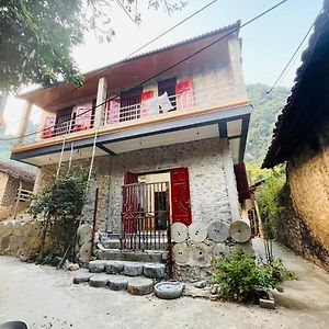 Homestay BảN GióC- Tay'S Traditional Village カオバン Exterior photo