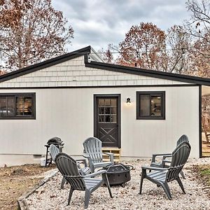 Picture-Perfect Cottage With Grill And Fire Pit オーセージ・ビーチ Exterior photo