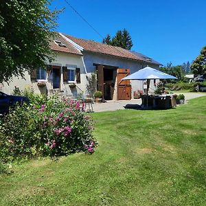 Planchez Chambre D'Hote Le Chataignier Bed & Breakfast Exterior photo