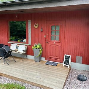 Poppelstrand Nuuksio, Pet Friendly Guest Apartment Exterior photo