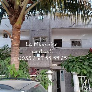 ホテル La Mboroise Exterior photo