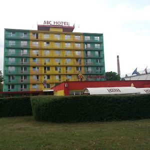 Abc Hotel ニトラ Exterior photo