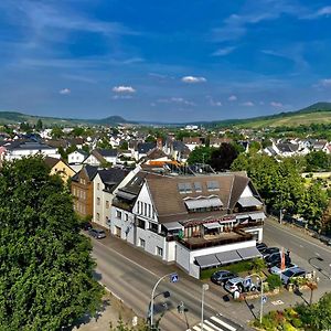 ホテル Der Schutzenhof バート・ノイェンアール・アールヴァイラー Exterior photo