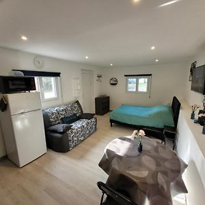 Appartement Gite "L'Oeillet" 4 Personnes Bayeux オドゥリュー Exterior photo