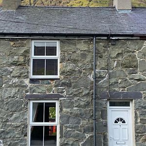 Dinorwic Ty'N Y Cwm, Nant Perisヴィラ Exterior photo