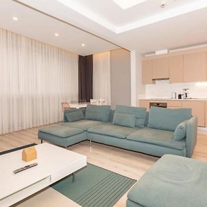 Modern And Spacious Flat With City View In Sariyer イスタンブール Exterior photo