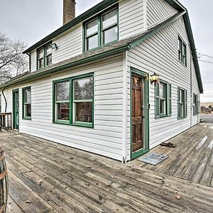 Pet-Friendly Bartlett Farmhouse With Deck!ヴィラ Exterior photo