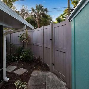 Charming Studio W Pool One Mile To Beach Pets Welcome レイク・ワース Exterior photo