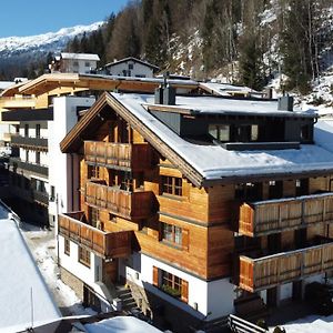 Arlhome Lodge - Zuhause Am Arlberg サンクト・アントン・アム・アールベルク Exterior photo