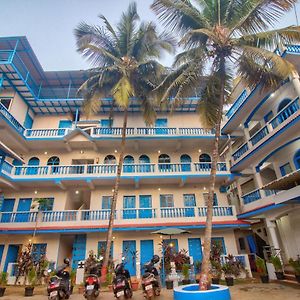 Mandrem Retreat Beach Resort オールド･ゴア Exterior photo