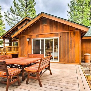 Lovely Tahoe Donner Cabin With Deck And Trail Access! トラッキー Exterior photo