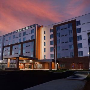 ホテル Courtyard By Marriott Indianapolis フィッシャーズ Exterior photo