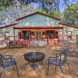 Cabin In Helotes Hill Country About 9 Mi To Old Town!ヴィラ Exterior photo