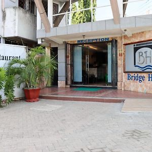 Bridge Hotel モンバサ Exterior photo