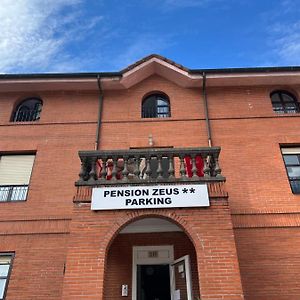 Pension Zeus バラカルド Exterior photo