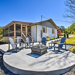 Georgia Getaway With 2-Story Dock By Lake Hartwellヴィラ Exterior photo