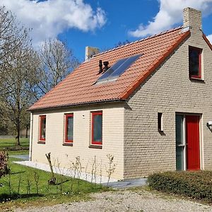 Ewijk Ruim Vakantiehuis Aan Meer Bij Nijmegen Gelderlandヴィラ Exterior photo