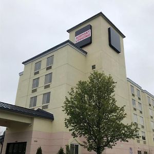 ホテル Airport Lodging Pittsburgh Airport コラオポリス Exterior photo