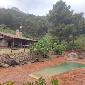 エル・アレナル Casa Rural Refugio Los Perdigonesゲストハウス Exterior photo