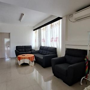 Meadroad Homestay Tours & Transfers Deluxe 2 Bedroom スバ Exterior photo