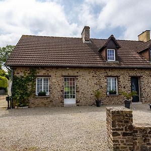 Holiday Home Cannelle - L Saint-Symphorien-le-Valois Exterior photo