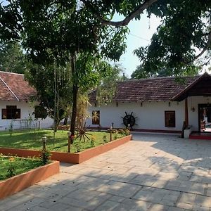 ホテル Abaamtharavadu Māla Exterior photo