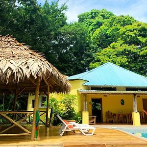 Private Villa On 2-Acres Of Jungle Garden & Pool マンサニージョ Exterior photo