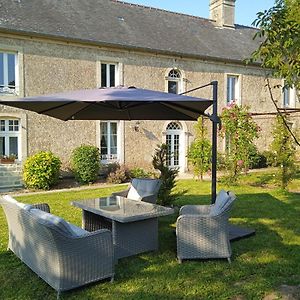 Mandeville-en-Bessin Aux Leopards Normands Bed & Breakfast Exterior photo