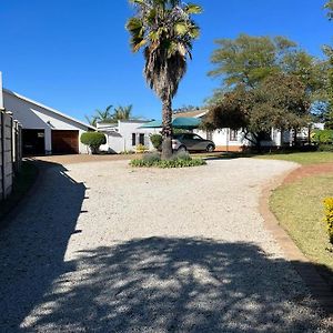 Ka Tembe Self Catering Lodge ポロクワネ Exterior photo